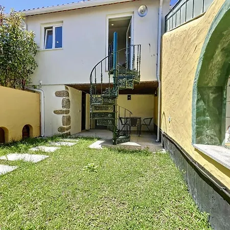 Murailles & Jacuzzi Villa Caminha